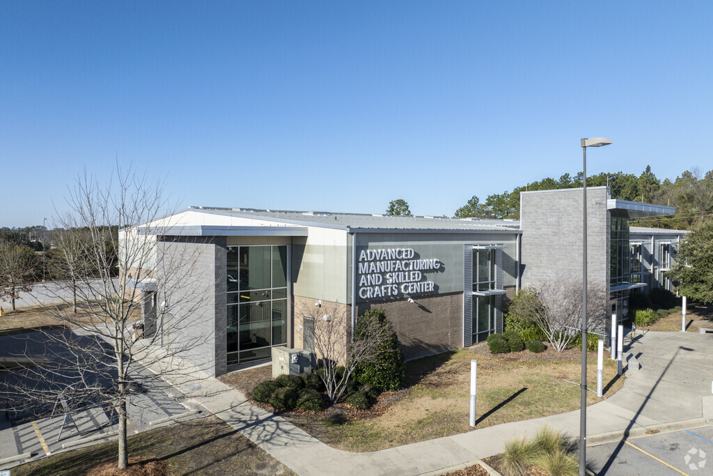 Midlands Middle College	is a vital part of the community.
