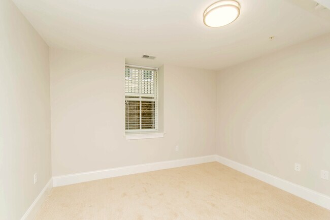 132 Columbia St unit 1, Cambridge, MA 02139 - photo 5