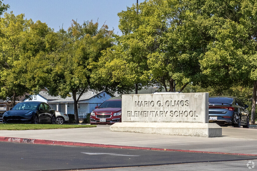 Mario G. Olmos Elementary School serves grades K-6 in Fresno.