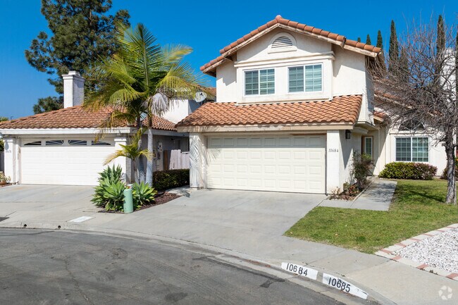 Many Mira Mesa homes feature stucco walls and Spanish tiled roofs.