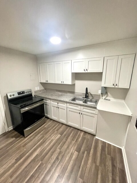2909-2917 Burgess Dr, Charlotte, NC 28208