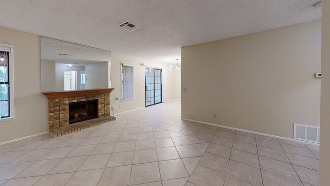 6643 W Tropicana Ave unit 102, Las Vegas, NV 89103 - photo 2