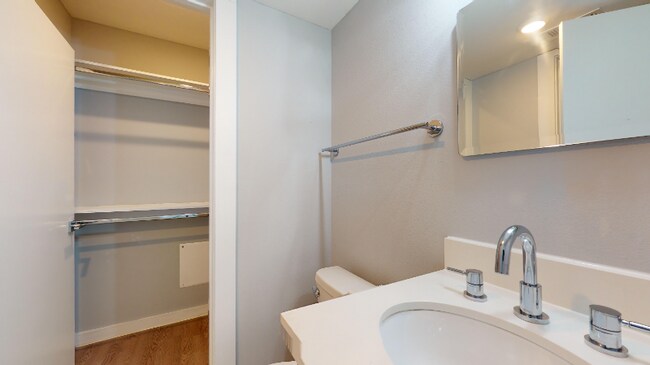 4400 San Jacinto St unit 104, Dallas, TX 75204 - photo 5