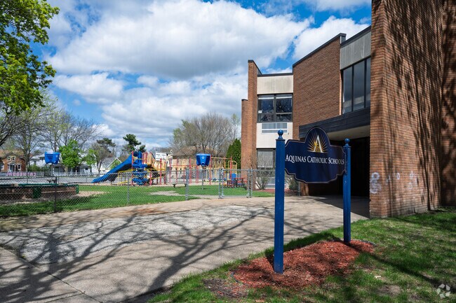 St. Joseph Cathedral School is a part of Aquinas Catholic Schools.