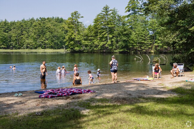 Lake Arrowhead is a popular recreation spot near Hollis.