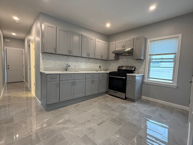 224 Billings Rd, Quincy, MA 02170 - photo 2