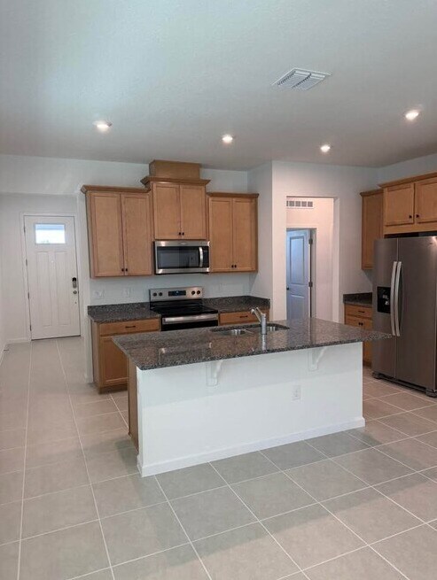 536 Green Tracker Ave, Clermont, FL 34715 - photo 3