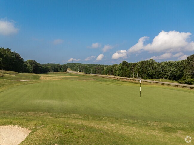 The Mclemore Gold Course is where residents of Kensington would go for the nearest golf course.