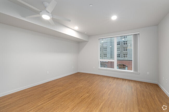 Waterleaf, Portland, OR 97201 - photo 2