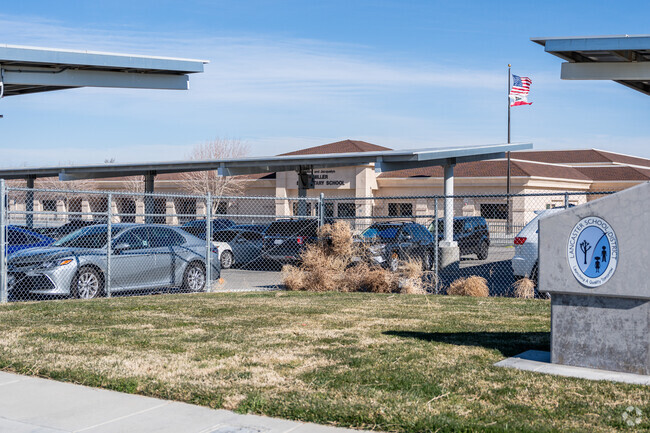 The student population of John and Jacquelyn Miller Elementary is 742 and the school serves K-6.