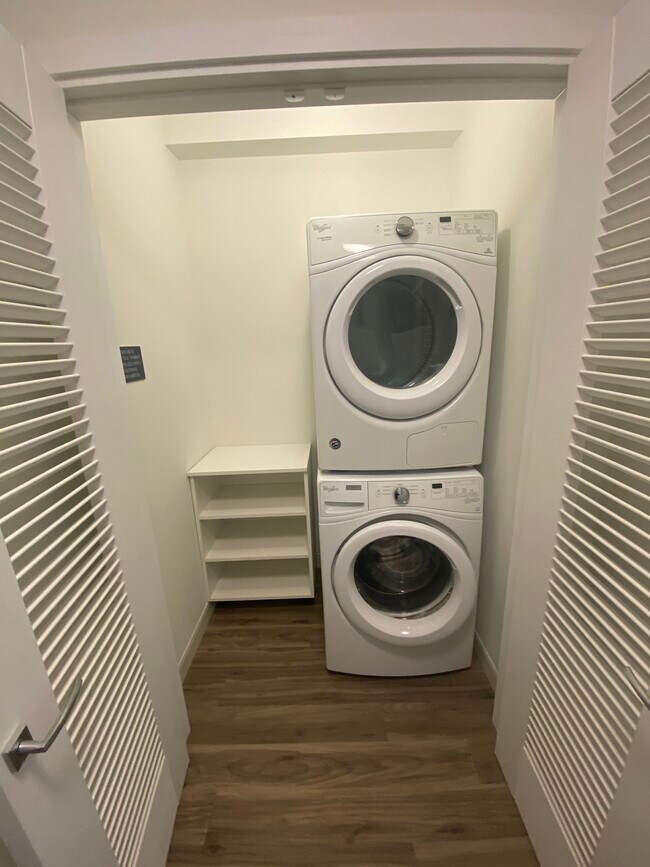 Michigan 1400 unit 1409, Chicago, IL 60605 - photo 4