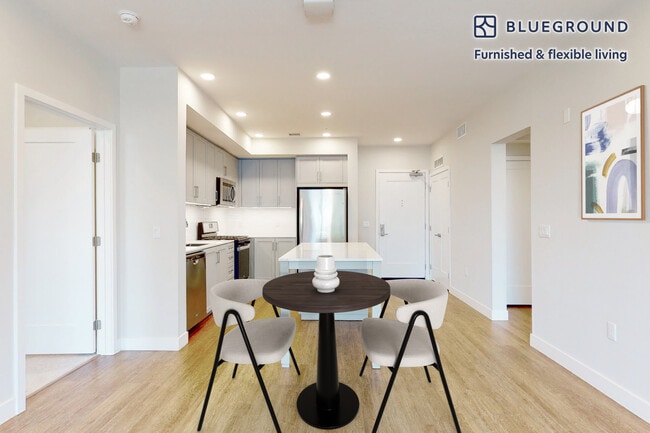 825 S Myrtle Ave unit FL5-ID9349A, Monrovia, CA 91016 - photo 3