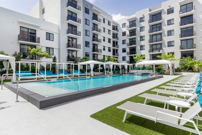 Alameda West, West Miami, FL 33144 - photo 2