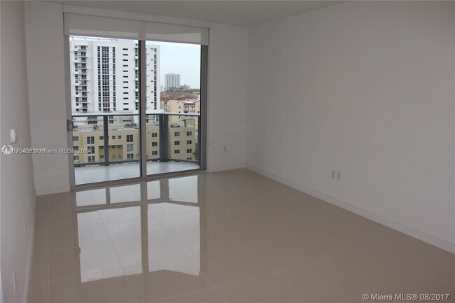 Brickell Ten unit 810, Miami, FL 33130 - photo 3