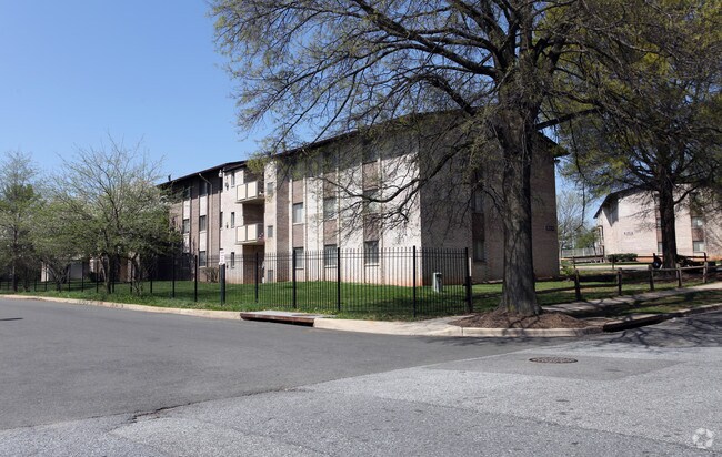 Glenreed Apartments