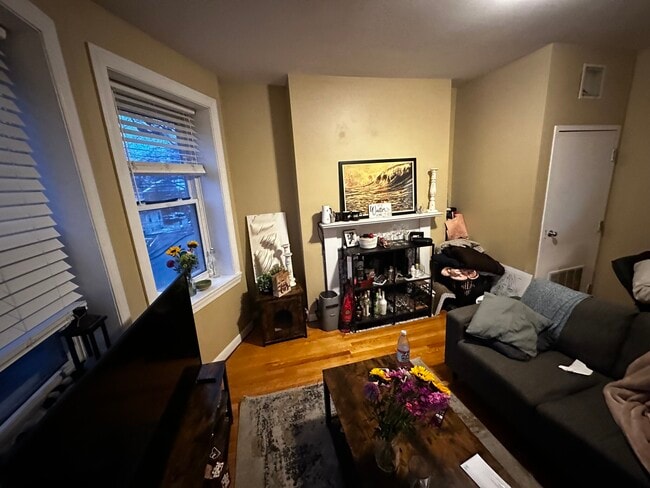 17 Highgate St unit 4, Allston, MA 02134 - photo 2