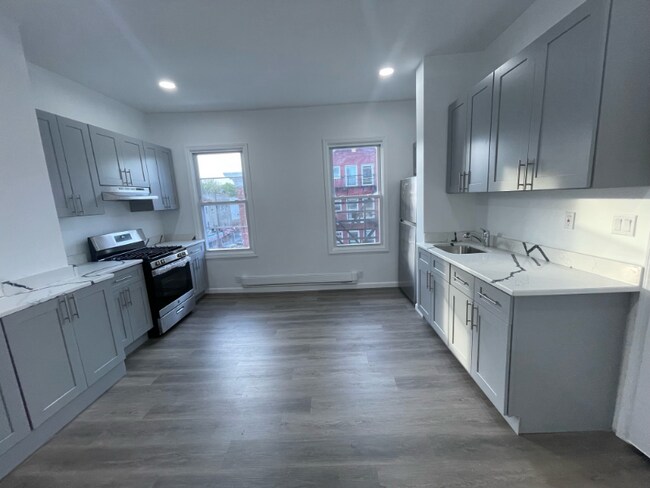 78 Market St unit 5, Paterson, NJ 07505 - photo 2