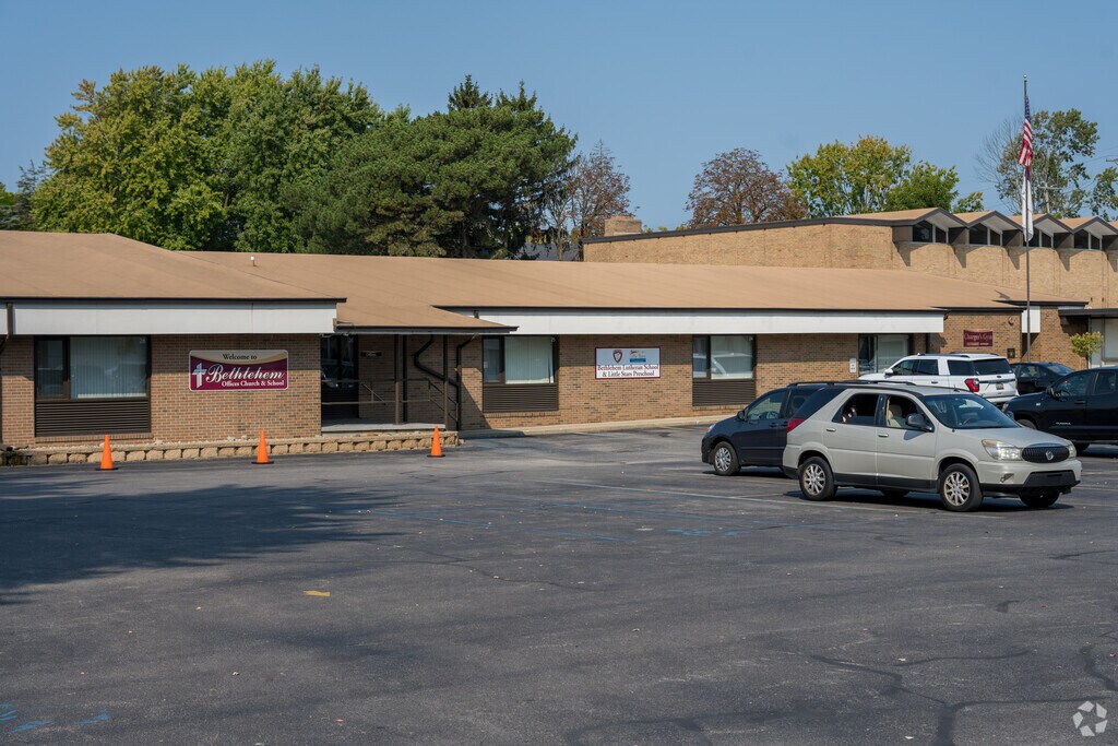 Bethlehem Lutheran School has a student population of 122.