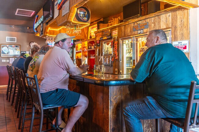 Dumas Walkers Restaurant and Bar is a Big River staple, where good food and community meet.