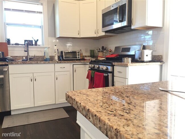 43 Saint Paul St unit 2, Brookline, MA 02446 - photo 6