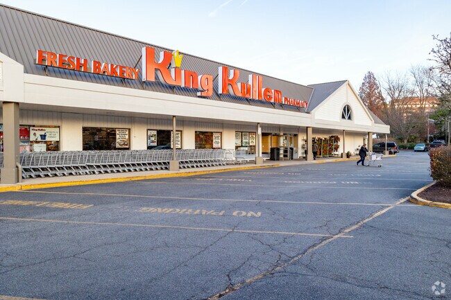 Get all your grocery needs at King Kullen in Halesite.