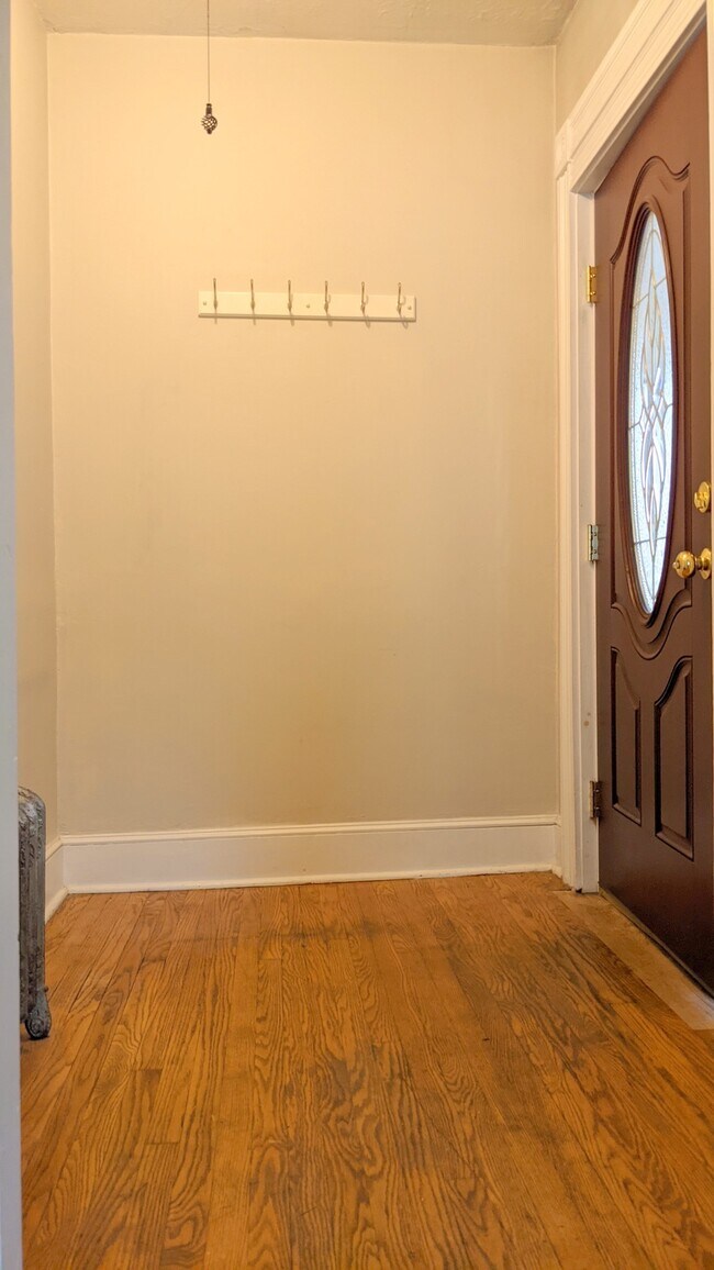 6 Prospect St unit 1, Cranston, RI 02910 - photo 3