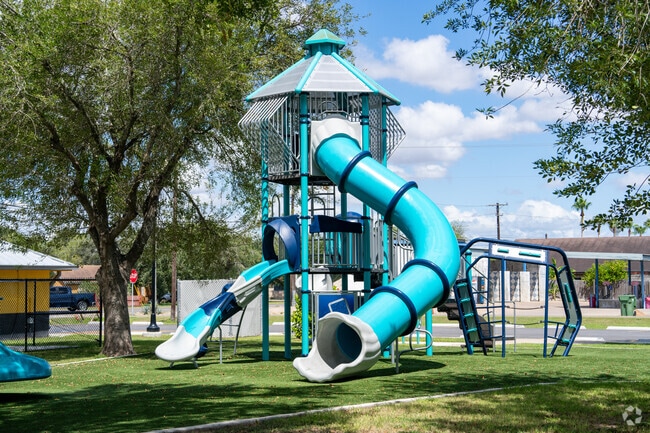 The popular Santa Rosa Community Park has a playground.