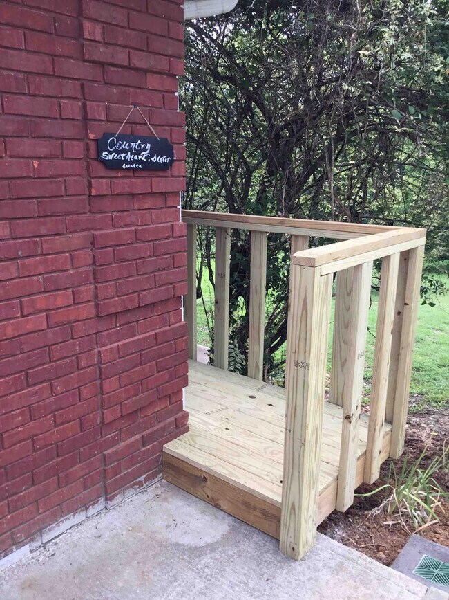 176 Schools Dr unit ID1343303P, Camden, TN 38320 - photo 3