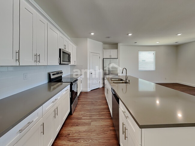 10132 W Oleta Ave, Las Vegas, NV 89178 - photo 3