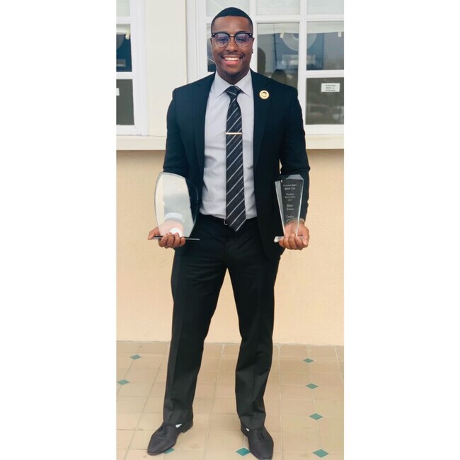 Agent Photo