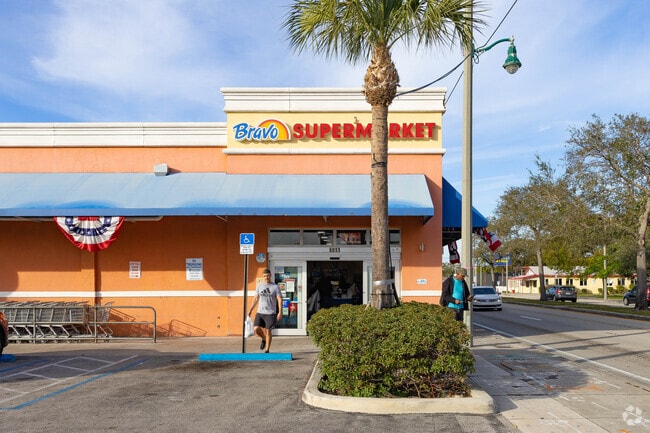 North palm Beach residents can find all their grocery needs at the Bravo supermarket.