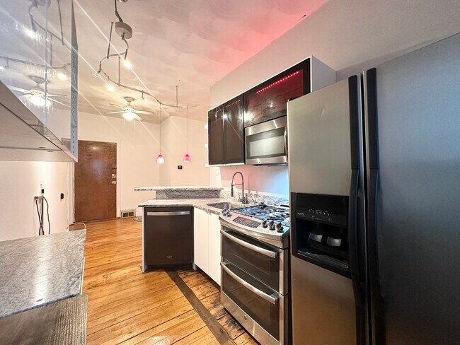 124 Almy St unit 1A, Providence, RI 02909 - photo 4