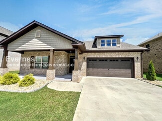 115 Kretzer Ct, Huntsville, AL 35806