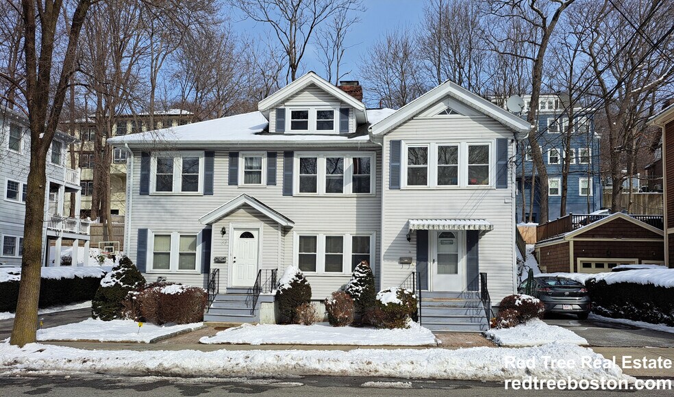 33 Beaconsfield Rd, Brookline, MA 02445 - photo 1