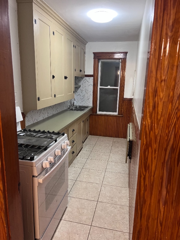 56 Bouvier Ave Unit 3, Lincoln, RI 02838