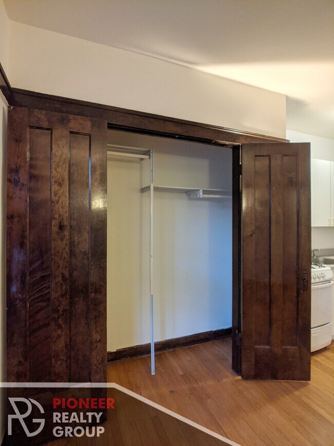 820 W Waveland Ave unit 816-02, Chicago, IL 60613 - photo 5