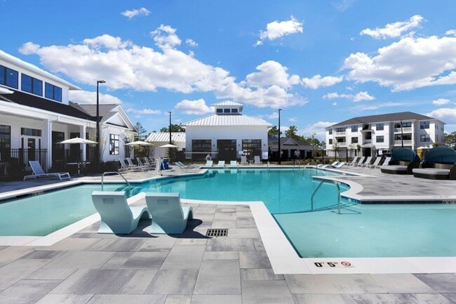 Resort-style Swimming Pool and Deck