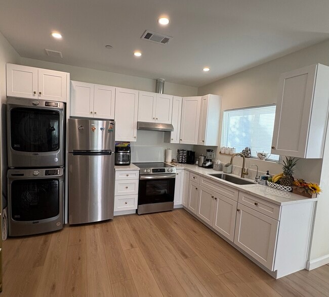 15857 Stare St, Los Angeles, CA 91343 - photo 4