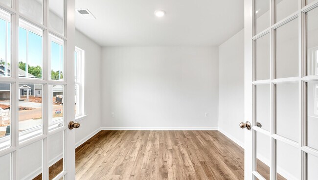 1013 Yearling Way, Roebuck, SC 29376 - photo 5