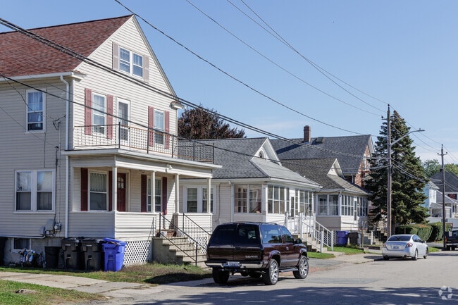 You can also find older colonials and bungalows in Carpenters Corner, Rhode Island.
