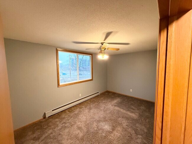 9147 Highway 55 unit 301, Golden Valley, MN 55427 - photo 6
