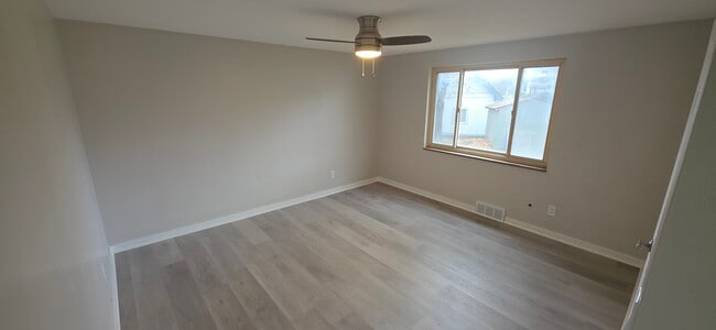 5 Mcmichael Rd, Carnegie, PA 15106 - photo 6