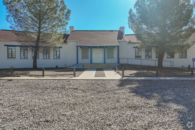 Oracle Ridge School in Oracle nurtures young minds with innovative education.