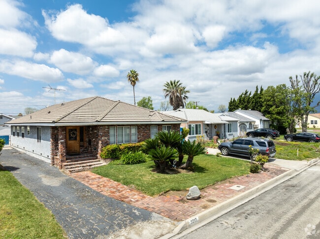Single-story layouts characterize North El Monte's charming ranch-style houses.