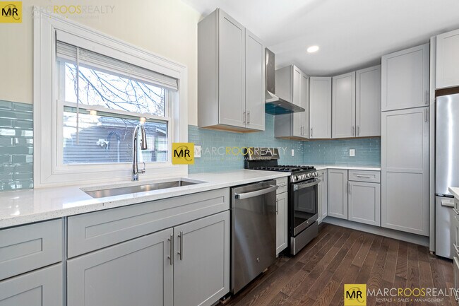 232 Fulton St unit 232, Medford, MA 02155 - photo 3