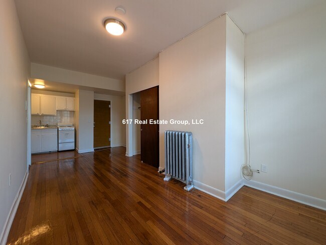 1315 Commonwealth Ave unit 104, Allston, MA 02134 - photo 4