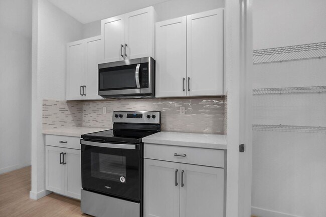 8554 Via Mar Rosso, Lake Worth, FL 33467 - photo 3