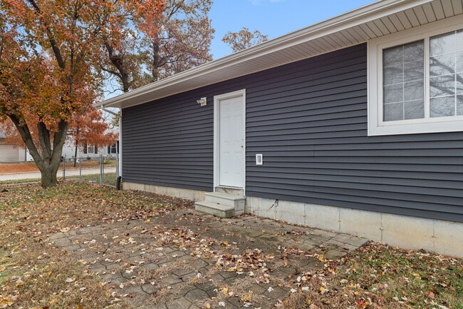 1309 Trading Post Ln, O Fallon, MO 63366 - photo 6