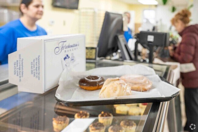Fleckenstein’s Bakery is near Arbury Hills in Mokena and has delicious donuts and cakes.