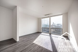 2340 N California Ave Unit 228, Chicago, IL 60647